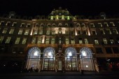 Apple åbner hidtil største Apple Store i London