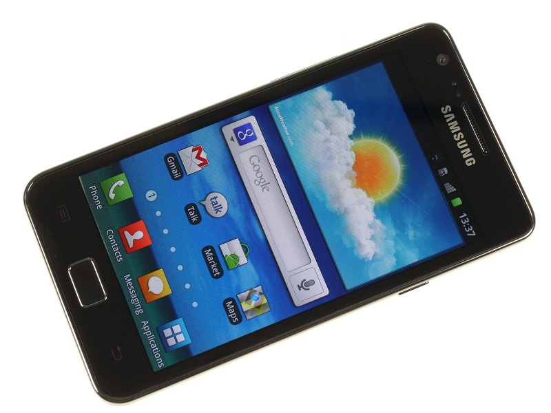 Galaxy S II forfra